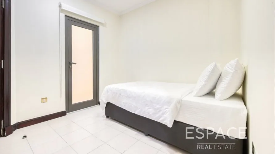 5 bedrooms villa for sale , Palm Jumeirah, Dubai, UAE No. 1054 № 9