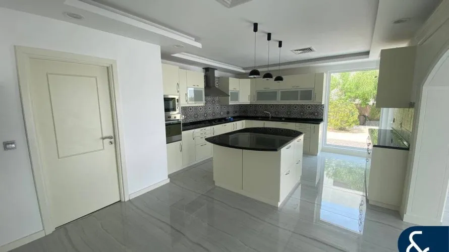 5 bedrooms villa for sale , Arabian Ranches, Dubai, UAE No. 1367 № 6