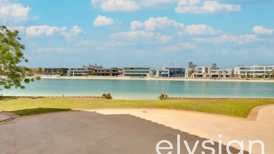 5 bedrooms villa for sale , Signature Villas, Palm Jumeirah, Dubai, UAE No. 642 № 2