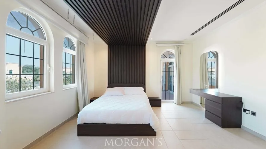 5 bedrooms villa for sale , Jumeirah Park, Dubai, UAE No. 660 № 40