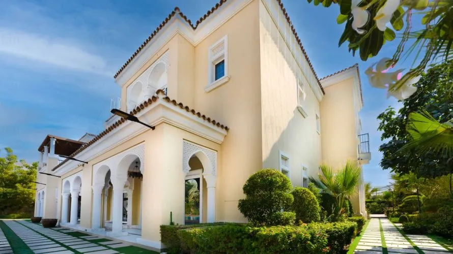 6 bedrooms villa for sale , Dubai, UAE No. 1220 № 2