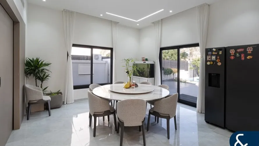 5 bedrooms villa for sale , The Villa, Dubai, UAE No. 1540 № 1