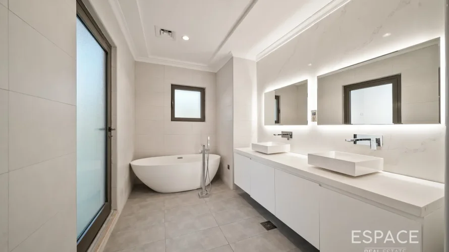 5 bedrooms villa for sale , Palm Jumeirah, Dubai, UAE No. 1048 № 8