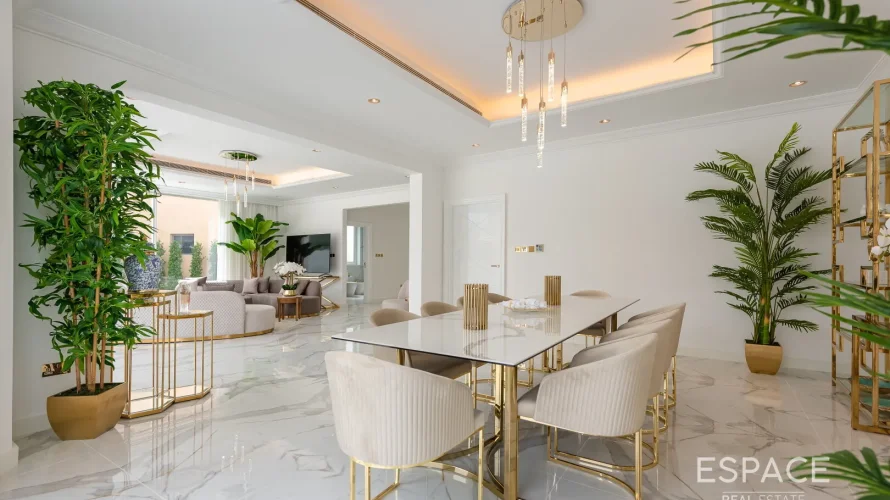 6 bedrooms villa for sale , Palm Jumeirah, Dubai, UAE No. 1202 № 3