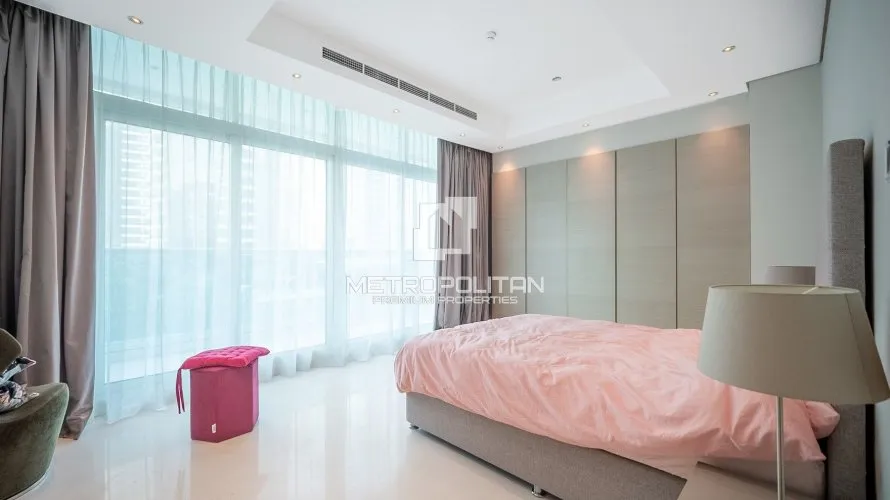 4 bedrooms villa for sale , Dubai Marina, Dubai, UAE No. 666 № 4