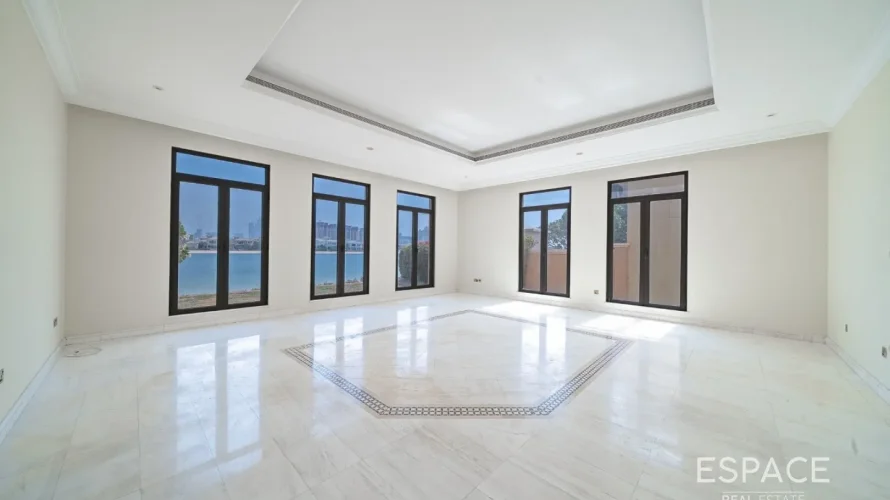 6 bedrooms villa for sale , Palm Jumeirah, Dubai, UAE No. 1044 № 12