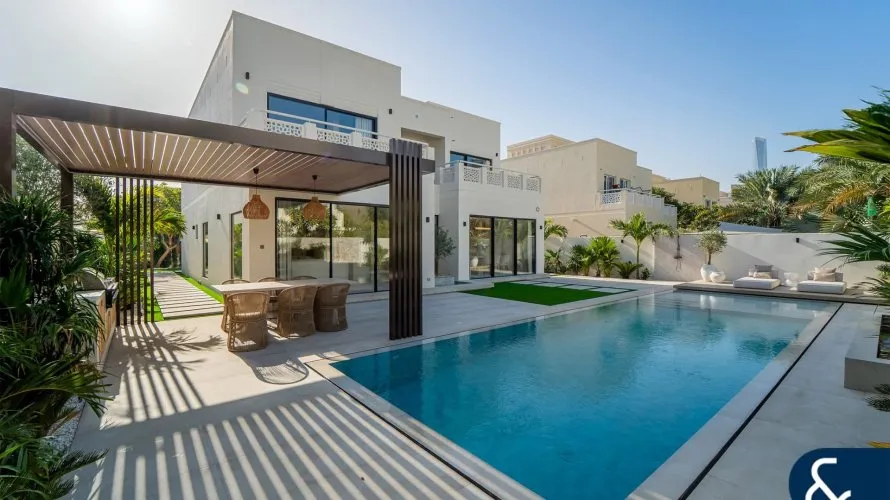 4 bedrooms villa for sale , Meadows, Dubai, UAE No. 1607 № 14