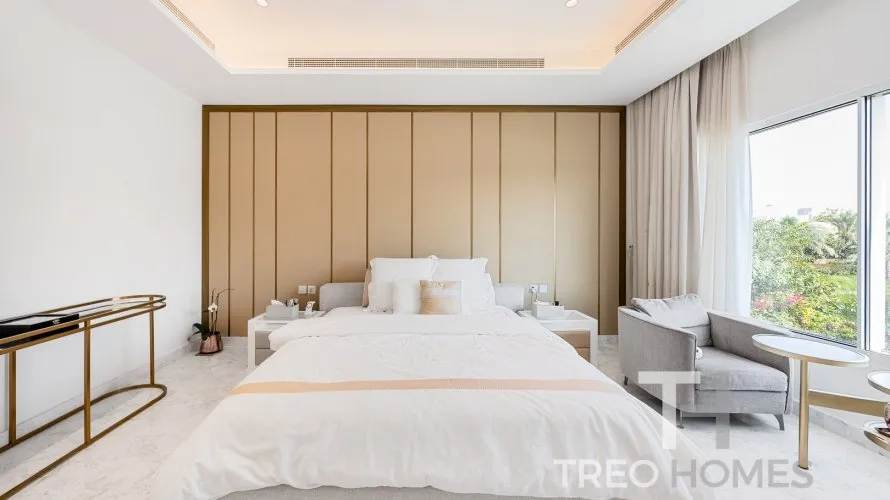 5 bedrooms villa for sale , Meadows, Dubai, UAE No. 644 № 11