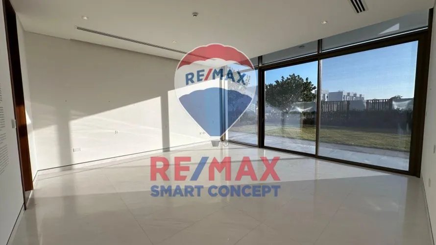 6 bedrooms villa for sale , Abu Dhabi, UAE No. 389