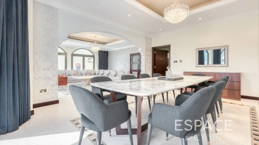 5 bedrooms villa for sale , Palm Jumeirah, Dubai, UAE No. 1054 № 2