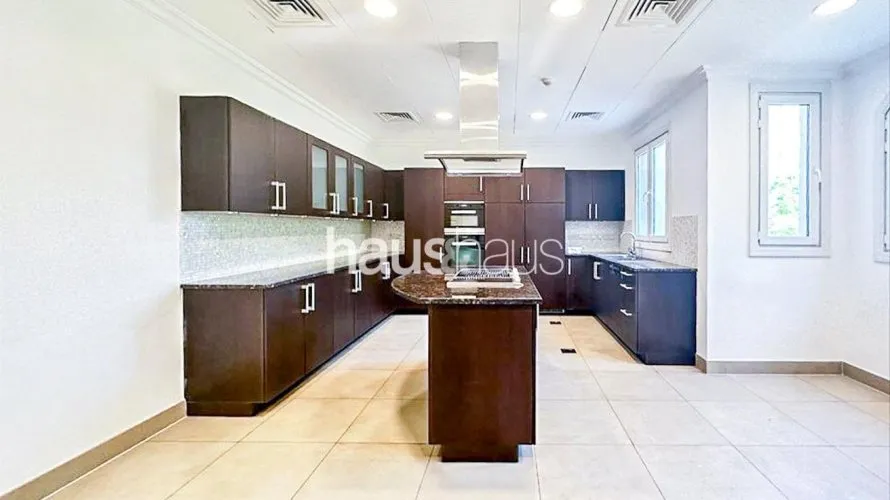 4 bedrooms villa for sale , Jumeirah Golf Estates, Dubai, UAE No. 834 № 5