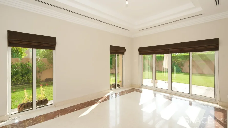 6 bedrooms villa for sale , Arabian Ranches, Dubai, UAE No. 1027