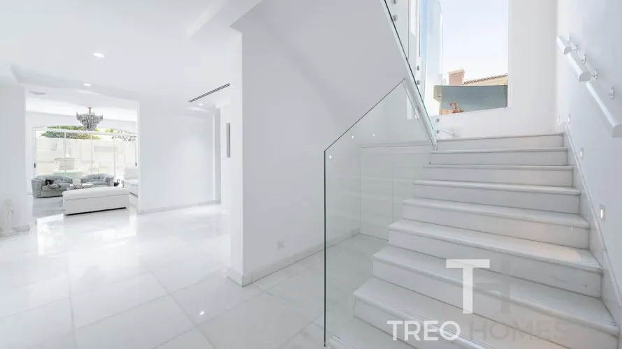 6 bedrooms villa for sale , Arabian Ranches, Dubai, UAE No. 687 № 4