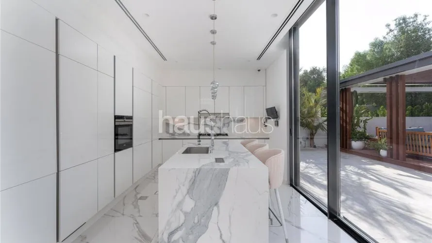 4 bedrooms villa for sale , Al Barari, Dubai, UAE No. 765 № 2