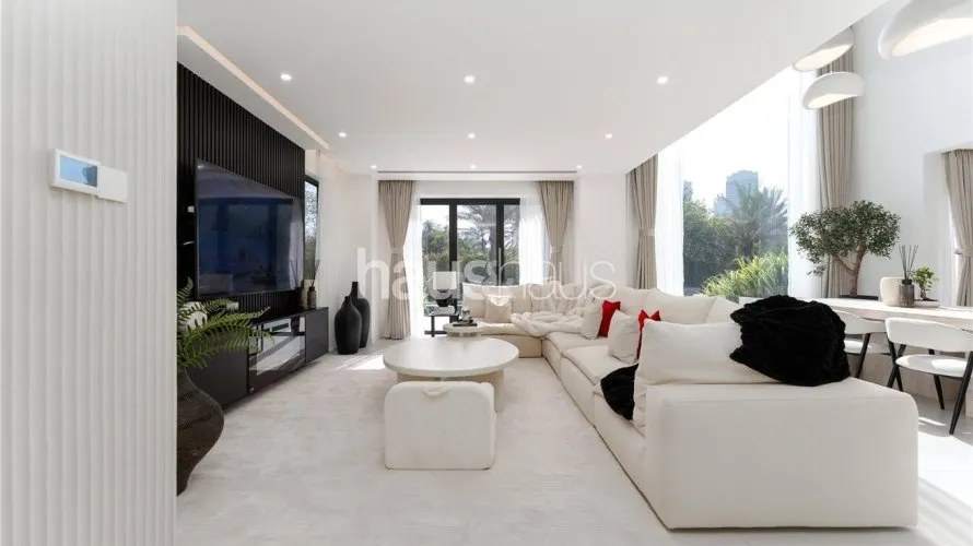 4 bedrooms villa for sale , Jumeirah Islands, Dubai, UAE No. 829 № 3