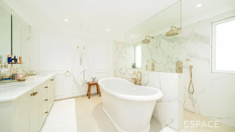 4 bedrooms villa for sale , Dubai, UAE No. 1021 № 5