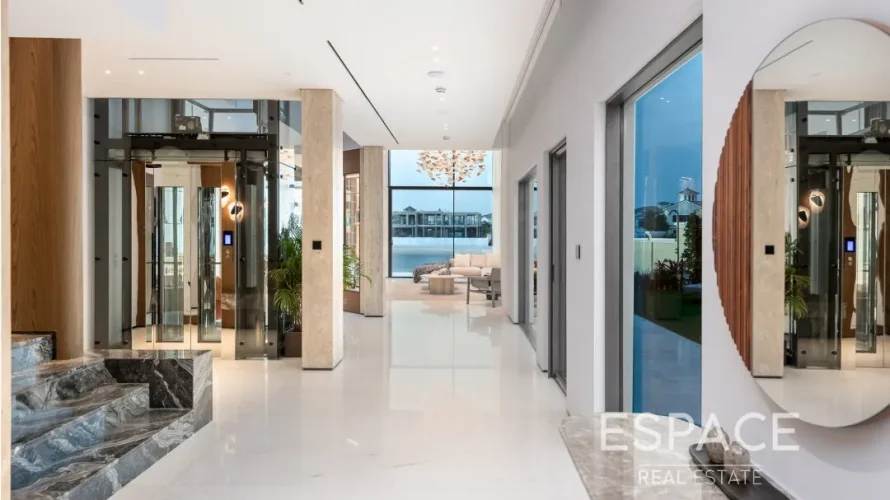 5 bedrooms villa for sale , Palm Jumeirah, Dubai, UAE No. 1057 № 2