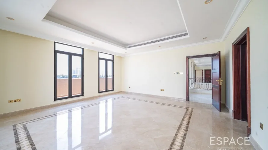 6 bedrooms villa for sale , Palm Jumeirah, Dubai, UAE No. 1044 № 9