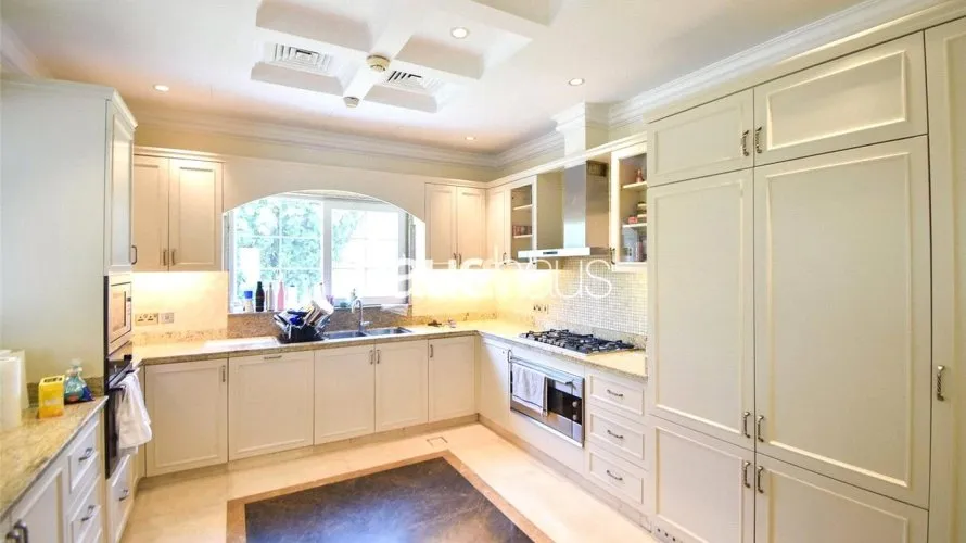 5 bedrooms villa for sale , Arabian Ranches, Dubai, UAE No. 781