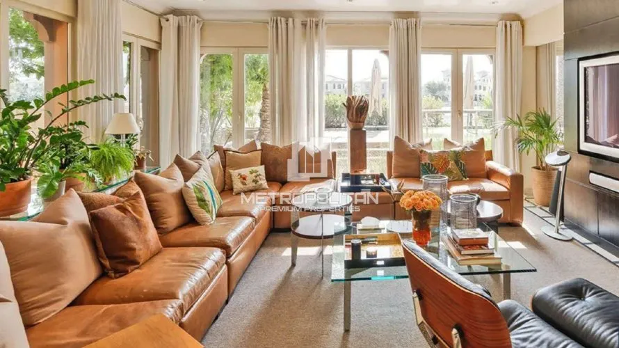 5 bedrooms villa for sale , Signature Villas, Palm Jumeirah, Dubai, UAE No. 410 № 2