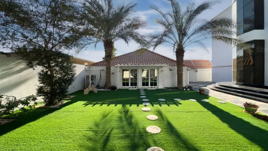 10 bedrooms villa for sale , Al Barsha, Dubai, UAE No. 1219 № 16