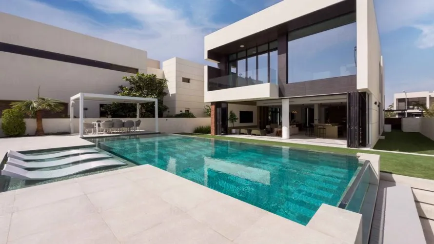 5 bedrooms villa for sale , Dubai, UAE No. 1135 № 2