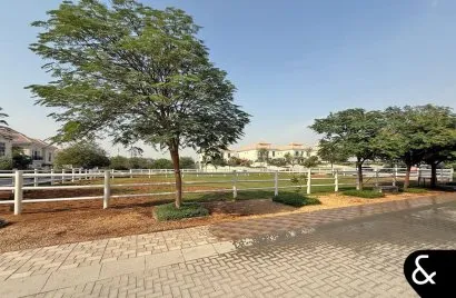 6 bedrooms villa for sale , Dubai Land, Dubai, UAE No. 1606