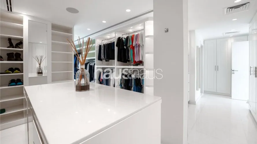 4 bedrooms villa for sale , Jumeirah Islands, Dubai, UAE No. 772 № 13