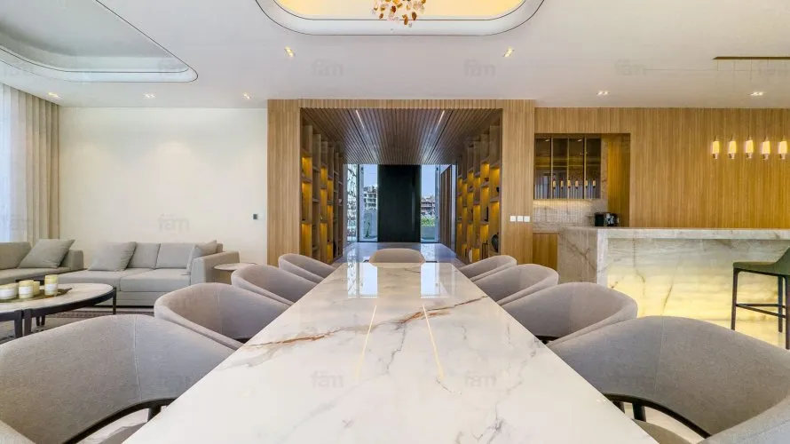 6 bedrooms villa for sale , Dubai, UAE No. 993 № 1