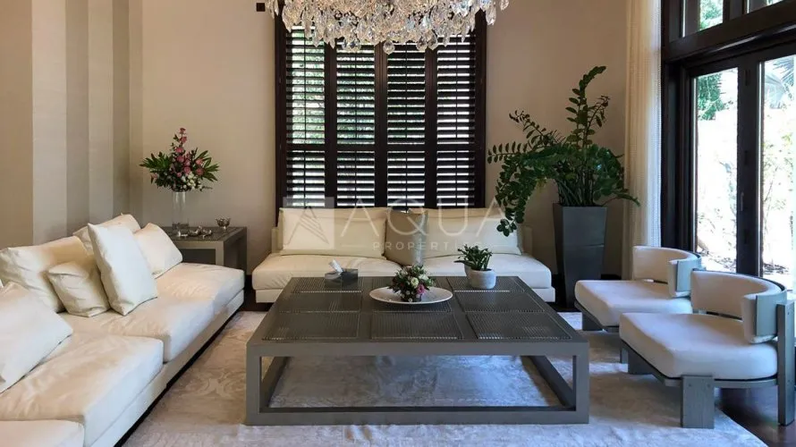 6 bedrooms villa for sale , Al Barari, Dubai, UAE No. 1428 № 1