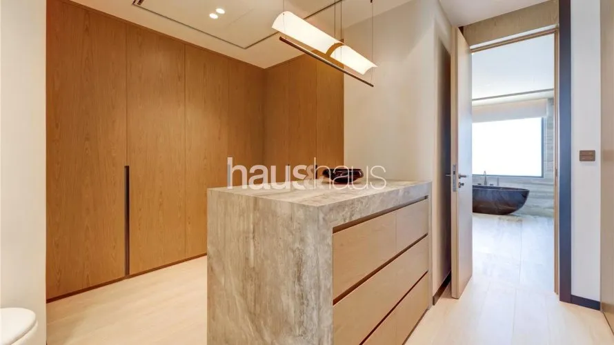 5 bedrooms villa for sale , Jumeirah Islands, Dubai, UAE No. 785 № 14