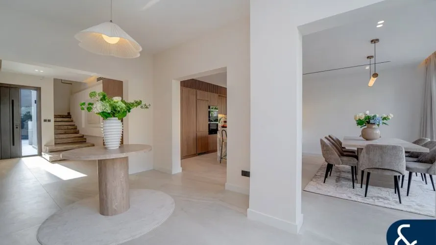 4 bedrooms villa for sale , Meadows, Dubai, UAE No. 1607 № 5