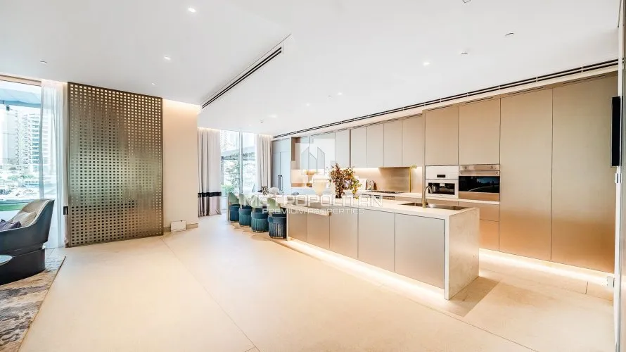 5 bedrooms villa for sale , Dubai Marina, Dubai, UAE No. 1279 № 2