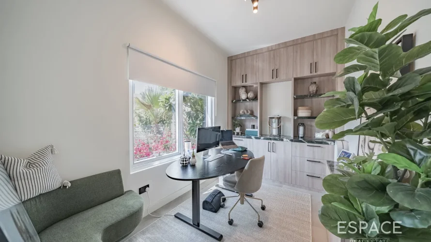 4 bedrooms villa for sale , Meadows, Dubai, UAE No. 1188 № 10