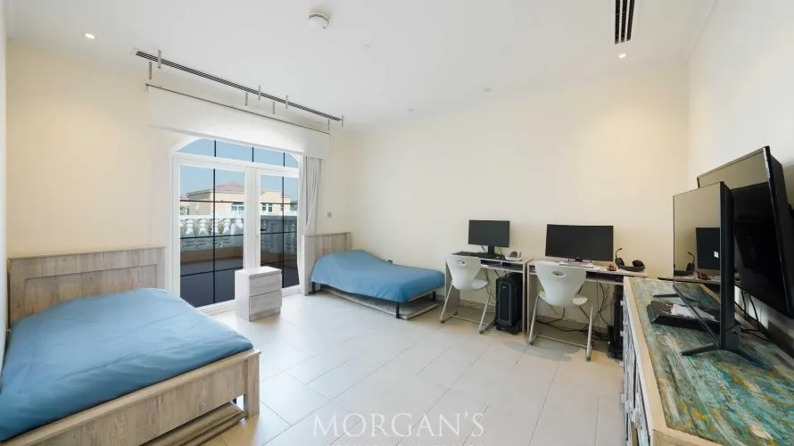 5 bedrooms villa for sale , Jumeirah Park, Dubai, UAE No. 660 № 29