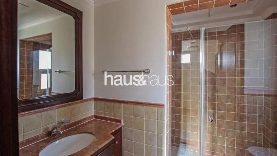 6 bedrooms villa for sale , Dubai Sports City, Dubai, UAE No. 782 № 16