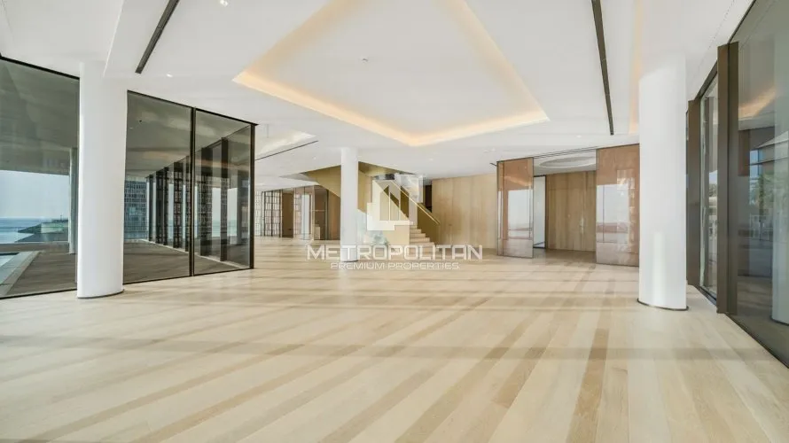 5 bedrooms villa for sale , Jumeirah Bay Island, Jumeirah, Dubai, UAE No. 675 № 2