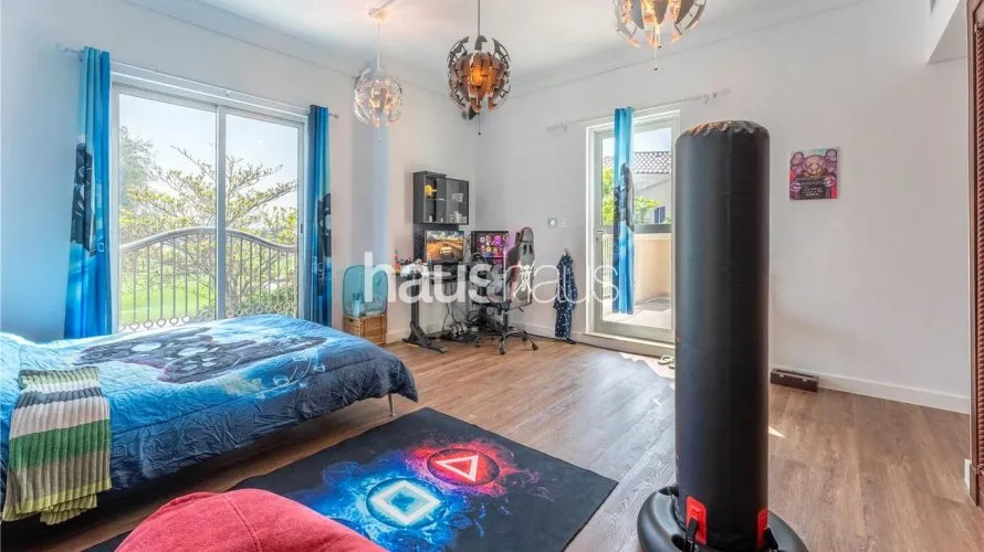 5 bedrooms villa for sale , Dubai Sports City, Dubai, UAE No. 789 № 25