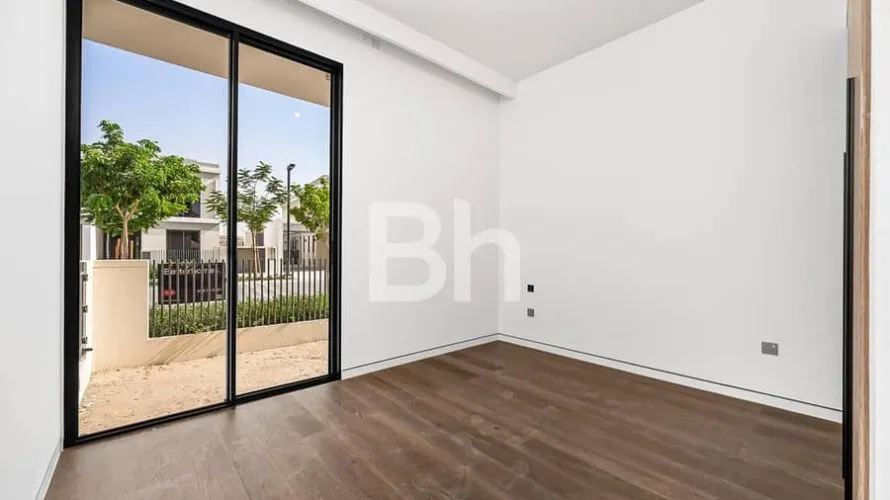 5 bedrooms villa for sale , Tilal Al Ghaf, Dubai, UAE No. 971 № 4