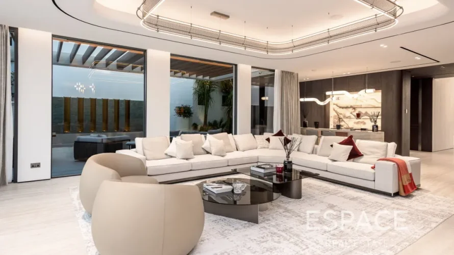 6 bedrooms villa for sale , Palm Jumeirah, Dubai, UAE No. 1052 № 3