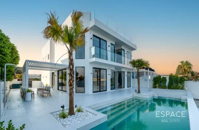 4 bedrooms villa for sale , Palm Jumeirah, Dubai, UAE No. 1018