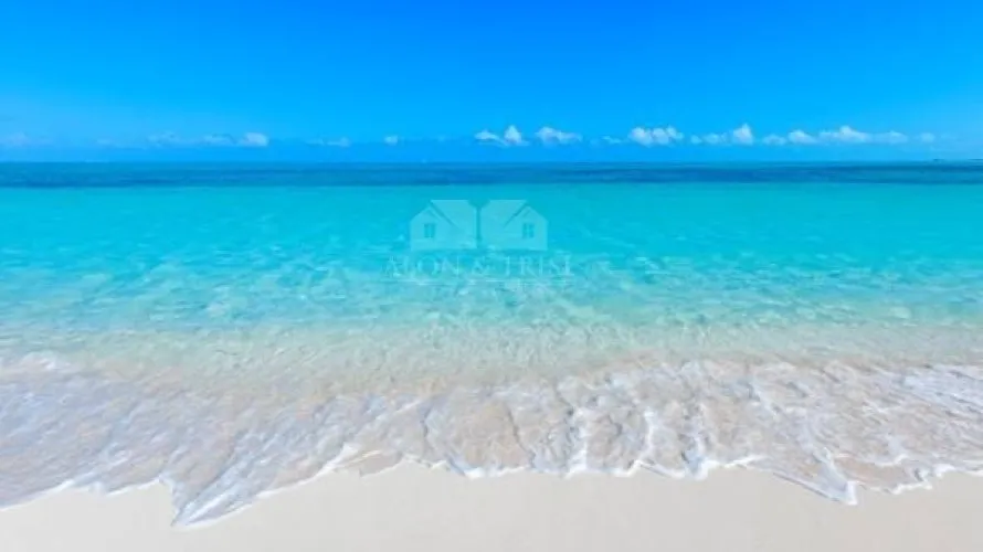 7 bedrooms villa for sale , Signature Villas, Palm Jumeirah, Dubai, UAE No. 1012