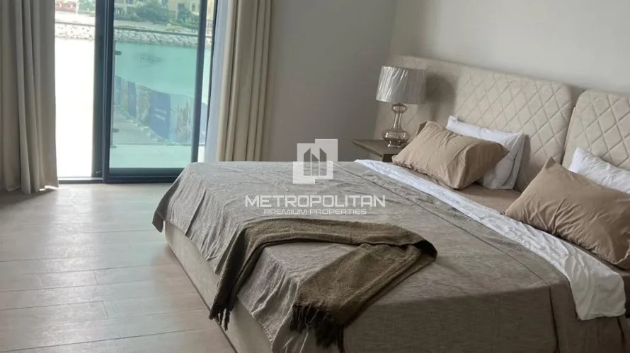 5 bedrooms villa for sale , Al Hamra Village, Ras Al Khaimah, UAE No. 1267 № 1