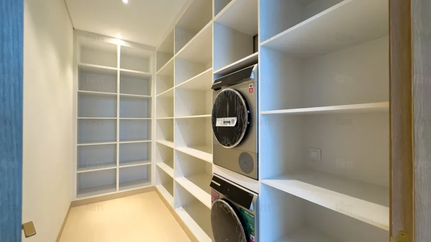 6 bedrooms villa for sale , Dubai, UAE No. 993 № 22