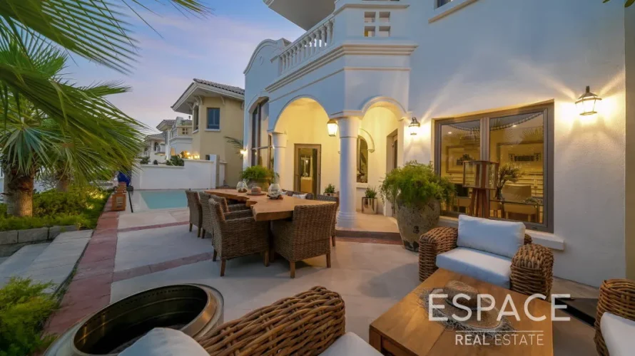 4 bedrooms villa for sale , Palm Jumeirah, Dubai, UAE No. 1050 № 10