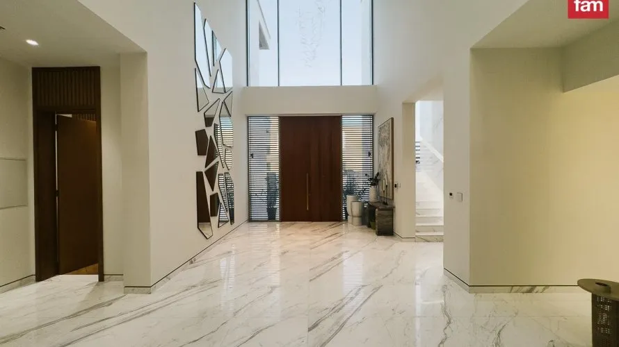 7 bedrooms villa for sale , Dubai, UAE No. 1548 № 1