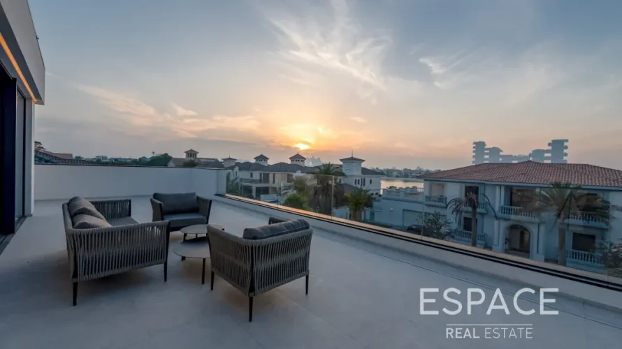 6 bedrooms villa for sale , Palm Jumeirah, Dubai, UAE No. 1052 № 17