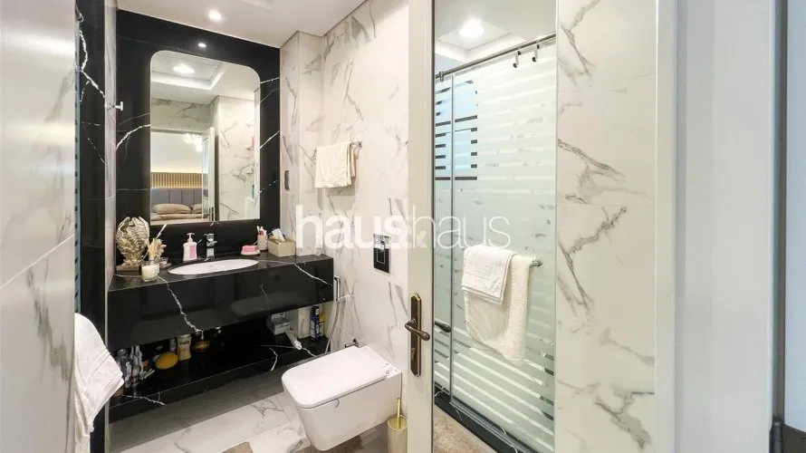 6 bedrooms villa for sale , The Villa, Dubai, UAE No. 766 № 6