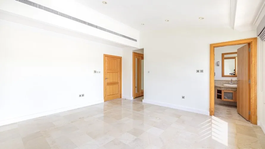 6 bedrooms villa for sale , Signature Villas, Palm Jumeirah, Dubai, UAE No. 226 № 2