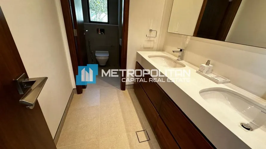 5 bedrooms villa for sale , Abu Dhabi, UAE No. 1385 № 21